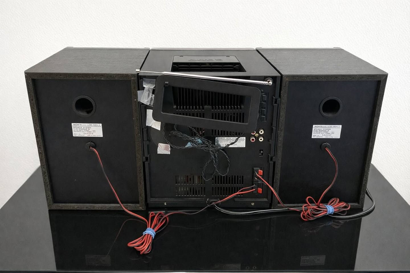 سستم سوني FH414 بالكارتون.. 
زيرو.. بيدك تشغل الجهاز مع جيمع الملحقات 
الشراي يتصل ***********
