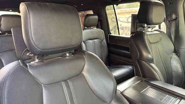 جيب  واكنير سيريس ٣ موديل. ٢٠٢٣ ماشيا حاليا ١٠٠٠٠ ميل  فول الفول موصفات بيع مستعجل رقم الشاصي موجود بالصور بيهه صبغ فقط جاملغ خلفي. وحاملغ امامي وبنيد مبدل نفس اللون  بدون اي  ارباك  السعر 390 وبيهه مجال. 
للاتصال ***********
