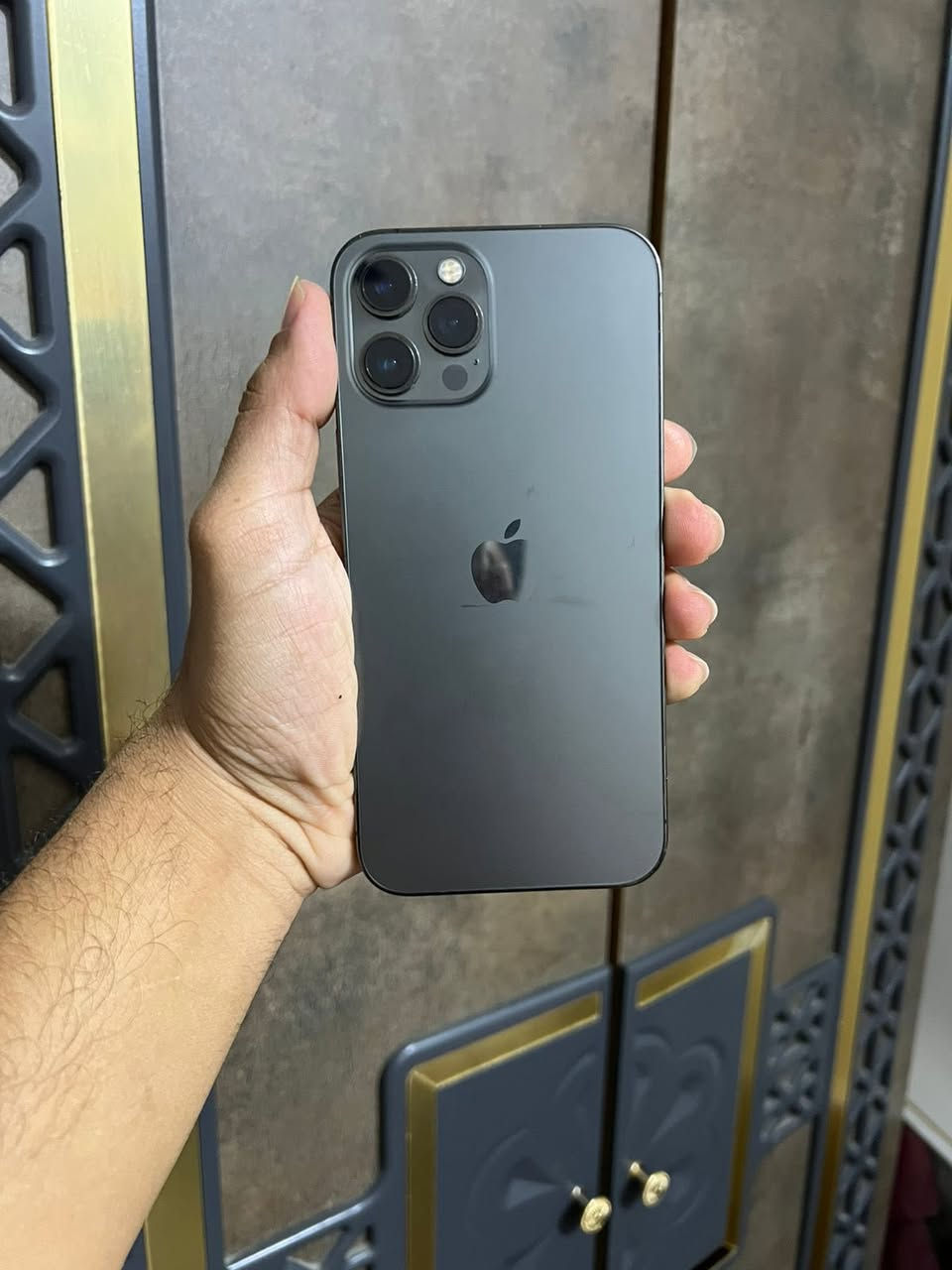 ايفون ١٢ برو ماكس
ذاكرة ٢٥٦ 

بطارية ٨٧ 

جهاز نظيف مامفتوح 

سعرة ٤٧٥ 

مكاني نجف 

يرهم مراوس ب ١١

***********
