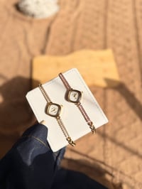 ساعات • اتخبل • للبيع