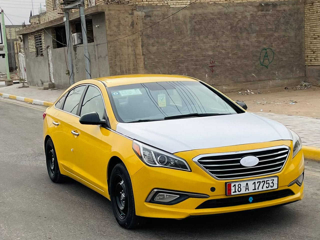 سلام عليكم البيع هونداي سوناتا موديل 2015 وأرد امريكي بدون حادث مكفولة كفالة عامة صور الحادث بل منشور سيارة جديدة وجاهزة من كلشي تبريد ثلج حدادية تخم تاير كير ومكينة 2400 مكفولات سنوية الغاية 2027 هيه غرامات مصفره بسمي سيارة شرط احله من صور السعر 114 لاستفسار علا رقم  *********** مكان سيارة كربلاء كربلاء, العراق
