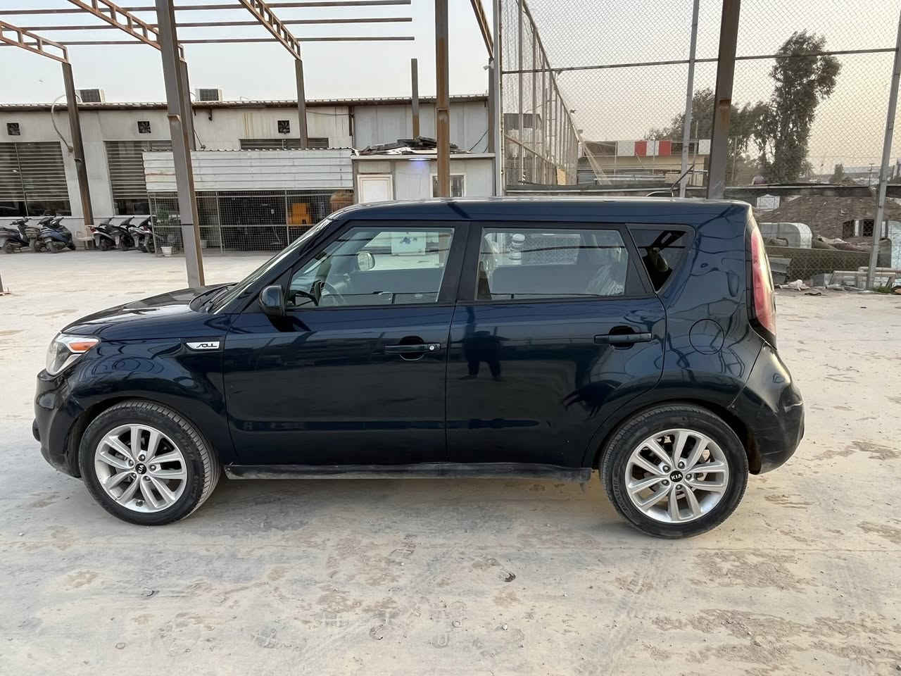 السلام عليكم صول موديل 19 لون حبري مكينة 2000 ارغب شي 
سيارة نظيفة وحلوة وكاملة حدادية تخم تايرات كله جديد مناقصها برغي 
مواصفاتها أنظمة قيادة (سبورت :إيكو /نورمل)
شاشة كبيرة | مثبت سرعة | كامرة | حساسات
حادثها فقط بنيد بدون تبديل
الموقع الديوانية 
السعر 115 
***********
