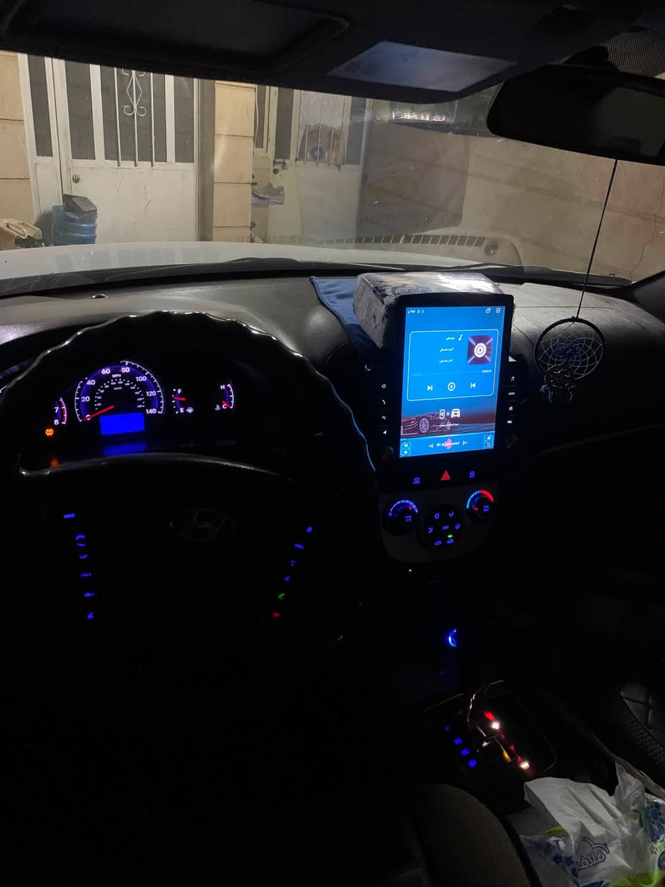 السلام عليكم سنتافي موديل ٢٠١١ أمريكي أربع سلندر رقم بغداد بسمي سونار مرفوق السياره جاهزه مناقصه شي  السعر١٢٠وبيه مجال    ***********

