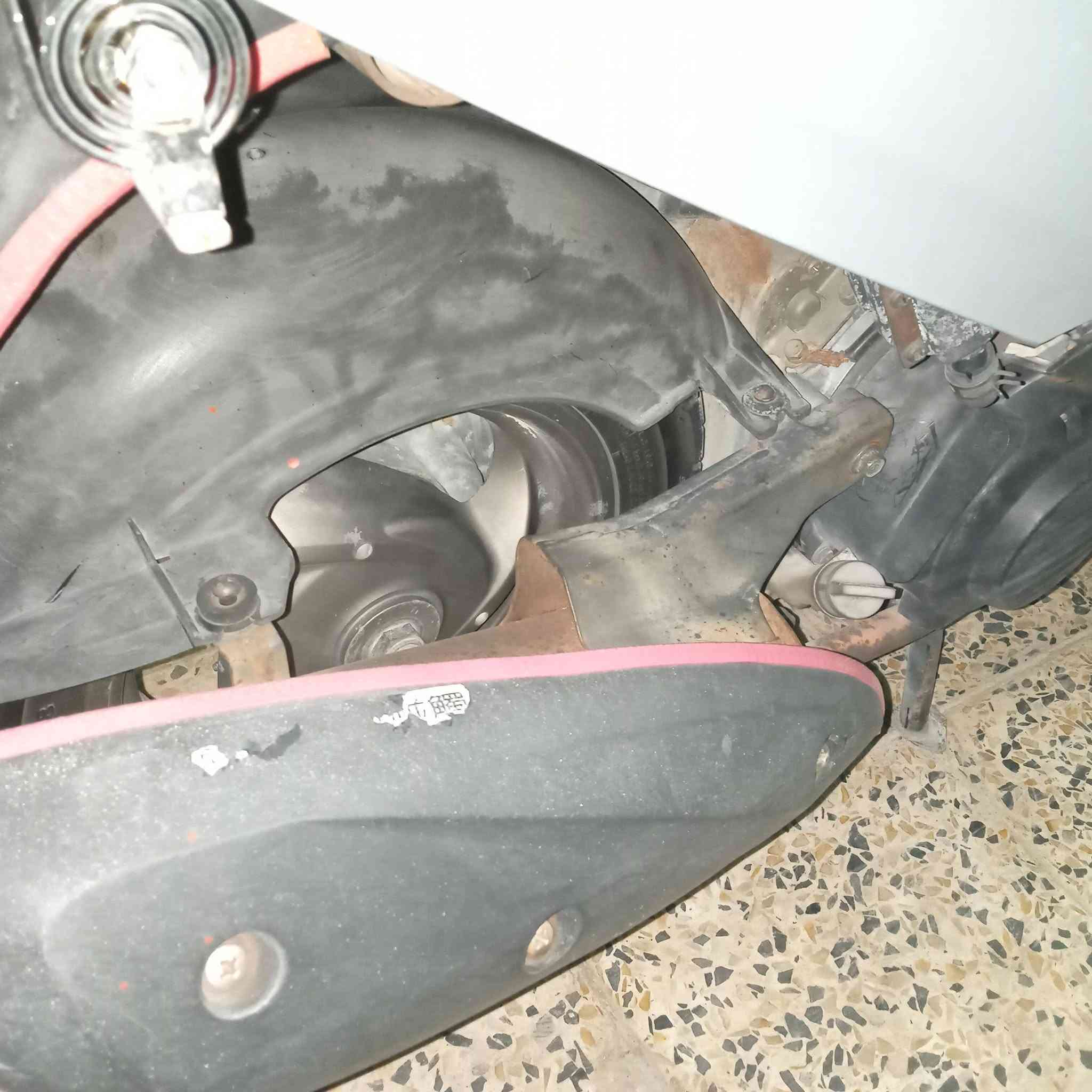 سلام عليكم دراجه بريز لايت فوك دراجه جديده كفرات اصليه كهربائياته كلها شغاله سلف وهندر مكينه ناعمه كلش ماملعوب بيه جامه وأم بي ثري اي نقص مابيه السعر ٩٠٠ وبيها مجال قليل مكاني الدوره ابودشير للاتصال  ***********
