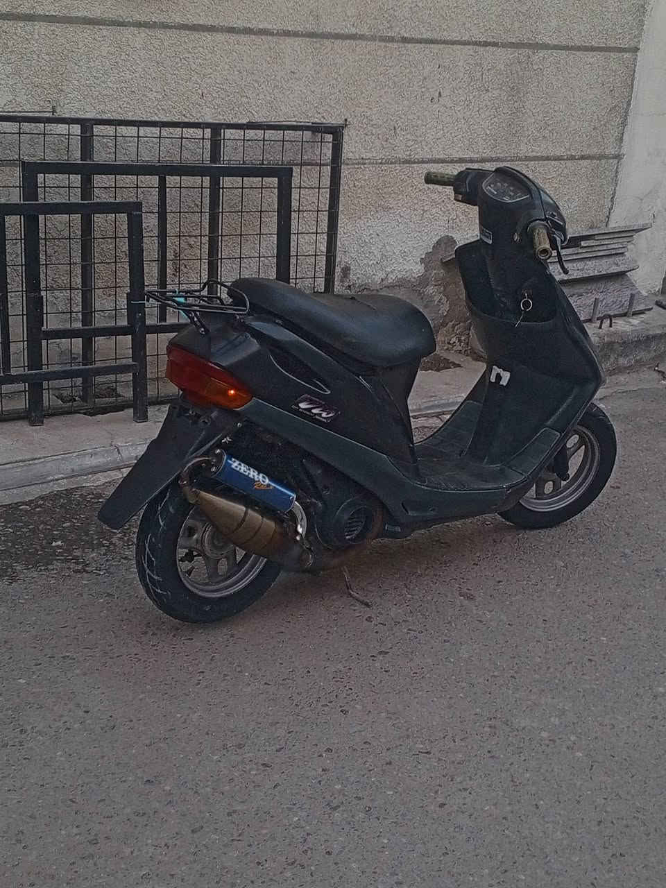 سلام عليكم
للبيع دراجه  هوندا ديو (Honda Dio
للبيع دراجه كامله سلف هندر شغاله بيه صالنصه رياضي اصليه مو تجاريه مكاني الدورة خوان دراجه سعرها 300
***********
