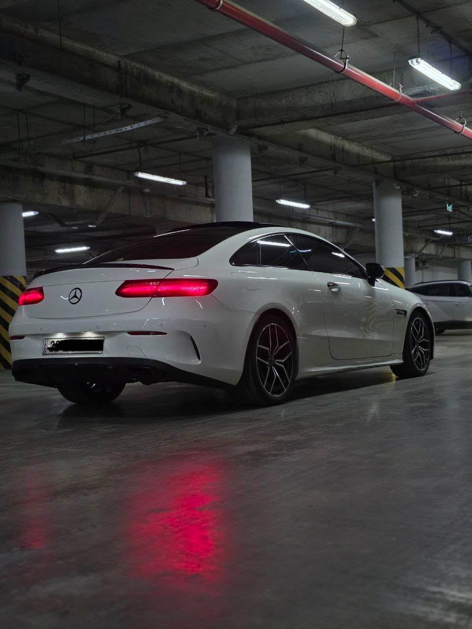 🚗 للبيع او مراوس : مرسيدس E300 كوبيه

🔹 النوع: Mercedes-Benz E-Class Coupe
🔹 الفئة: E300 Coupe
🔹 سنة الصنع: (2019)
🔹 اللون الخارجي: (ابيض )
🔹 اللون الداخلي: (اسود)
🔹 الممشى: (73 كم)
🔹 وارد: (الماني بصمتين مكفوله انتربول )
محرك 2.0 لتر تيربو
كير  أوتوماتيك 9 سرعات
دفع خلفي  
شاشة كبيرة + نظام ملاحة
مقاعد جلد كهربائية مع ذاكرة
فتحة سقف بانوراما
تشغيل بصمة (Keyless Start)
حساسات أمامية وخلفية + كاميرا
رادار (مثبت سرعة)
صبغ قطعتين 
إنارة LED
رقم اربيل ب اسمي هزه وسنويه جدد وكتاب تضليل 

للاستفسار *********** بغداد, العراق
