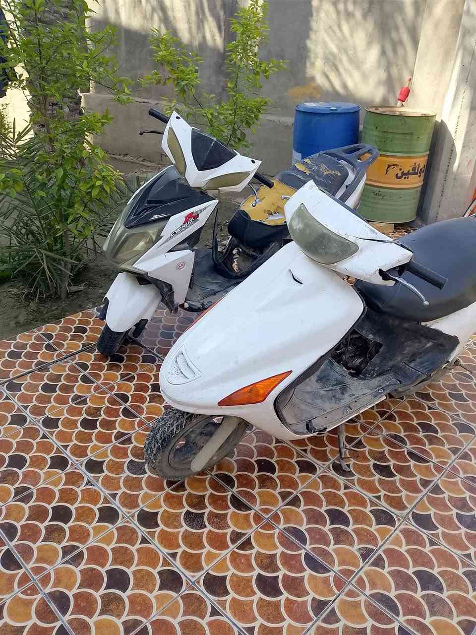 اثنين ب 200 الفراشة شغالة واسكنس متروكة إذا بس الفراشة ب150 وإذا بس السكنس ب50 بابل المركز ***********
