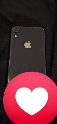ايفون XR • اسود • ٦٤ جيجا