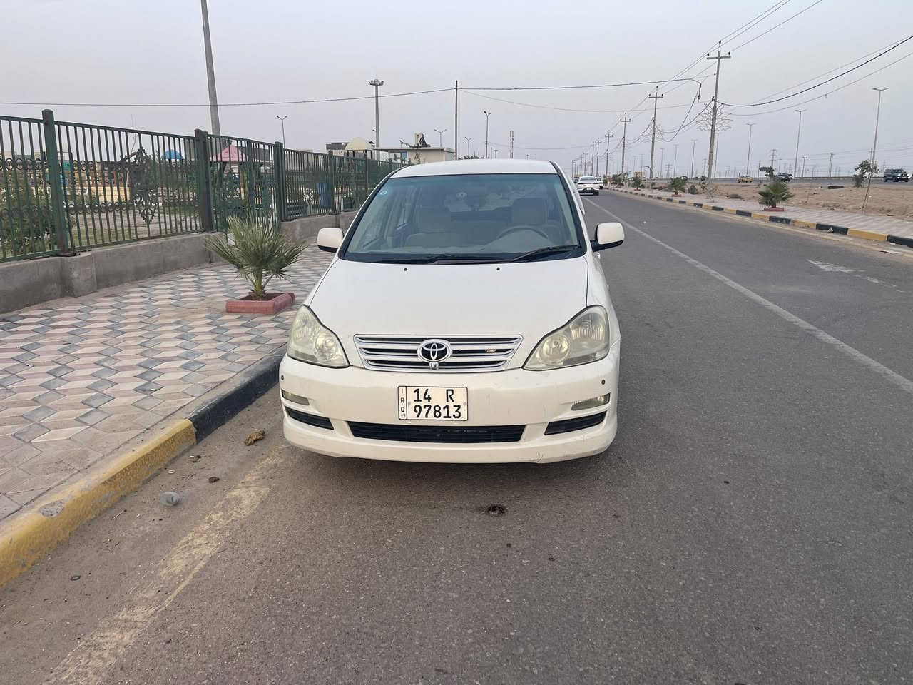 تويوتا ابصم نوع كرستال تو ويل ميديل ‏2012 فول مواصفات بلاد بسمي رقم انكليزي  رقم البصرة 
السنويه لحد 2030 
‏تبريد تدفئة كله شغال
‏كاميرات خلفي وامامي
‏تحكم ستيرن 
‏السيارة ضايف لها منظومة غاز 
‏بيها صبغة من اليابان باب و مدكر خلفي 
‏كير ومكينة جدد 
السعر 133
‏سيارة موجودة بالبصرة للاستفسار ***********
