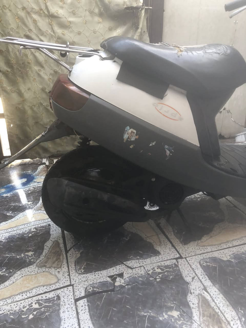 السلام عليكم دراجه يوماها بطه سرعه ٦٠ للبيع الدراجه نضيفه حيل شلعه ومعدل تعليك مكينه ناعمه ابلادممفتوحه كهربائياته شغاله معدل ادك جوه ال٦٠ نكره سلف وهندر بكل وكت السعر ٢٥٠ الرقم *********** المكان حي الجهاد
