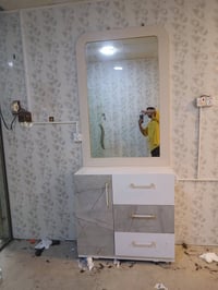ميوزه ومرايات شغل حديث،درجه اولى مستخدامات شي بسيط رقم 07735581950