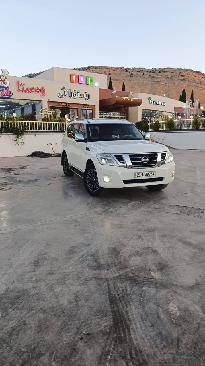 نیسان پاترۆڵ ٢٠١٤  دەرەجە ٢ ی مەکینە بچوکی مەرخوب platinum فول مواسەفات
دەبل ئەکسل 
پینج کامیراو حاسە
کوشن جڵدو ساردو گەرم و کارەبای
لایت زینۆن و ئاوێنە ئۆتۆو کارەبای 
سەقف سلایت شاشە گەورەو کەلە ئایپات
سوکان ڤۆلیۆم دەرگا جەگ
هەردو بەسمە و پەردەی بیلادی لەگەڵە 
گئڕو مەکینە ی بەشەرت سەیارەکە چرکەی تیا نیە خەلەی کارەبای نیە 
پیش و پشتی کەپسەو دەعمی نیە کاڵبونەوەی نیە
دو دەرگای لای سەکن بۆیاخە لەگەڵ پەڵەیک بچوک
وەکالەو تەحویل و غرامە بەشەرت
کارتی بەنزینی کەرکوکی لەگەڵە
نرخی ٢٤٠ گەڵاو معامەلە 
ناونیشان سلیمانی  
  ***********
  *********** السليمانية, العراق
