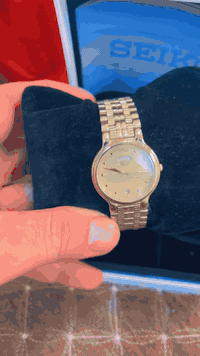 سيكو باخره لوووك بالكرنتي والعلبه    بغداد الجديده مقابيل البريد 07732...