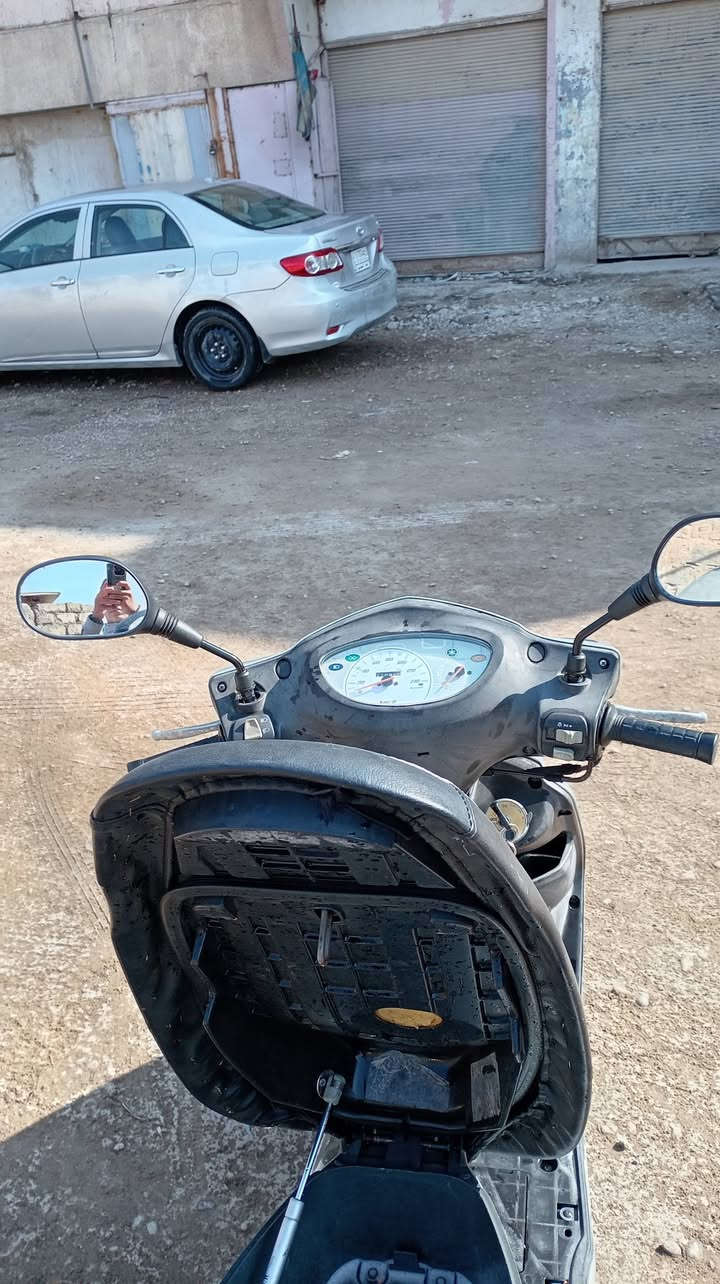 السلام عليكم ورحمة الله وبركاته دراجه بريز ببغاء البيع الدراجه امانه الله عل أيدي منزله رمبه رمبه ماخذه مليون ٢٥٠ المكاتبه عندي بشهر ١٢ ماصارله هواي امانه المو شراي لايتصل السعر مليون ١٥٠ وبيهه مجال حك الجيه الاستفسار عل الرقم *********** مكاني الحريه الدولعي
