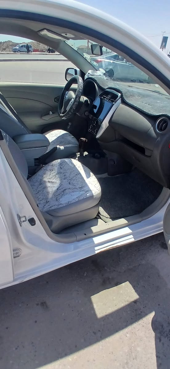 نيسان صني هندي مديل ٢٣ بيها كد شبر بارد بالباب سدر صفحه عبري والباقي مكفول مكينه كير مكفول حداديه جديده تخم تاير مدوشمه ارضي وكشنات مكان البصره كرمه علي سعر ١١٠ وبيها مجال الاستفسار اتصل على الرقم ***********
