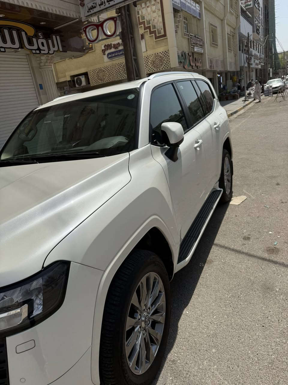 لاندكروزر ديزل 2022 اربيل 
سنويه مجدده للـ2031
السياره مغلفه نانو 
كفاله ما عدا طخه قليله 
ماشيه 112000 قابل للزياده
سعر 62500
***********
