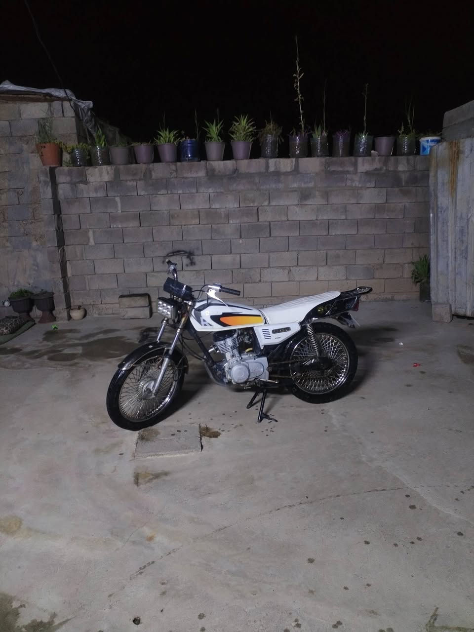للبيع تايكر موديل 2020 سعر 350 وبي مجال


**إذا كنت صاحب هذا الإعلان وتريد حذفه لأي سبب، رجاءا أرسل رسالة إلى الدعم الفني**