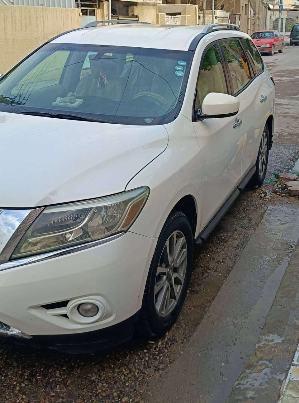 سيارة باثفندر سبعه راكب2013خليجي رقم شمالي دهوك انكليزي محرك 6سلندر مكانها بغداد  فحص السيارة بلسونار موجود داخل الصور سعرها 130$ وبيها مجال للشراي 
للاستفسار ***********
