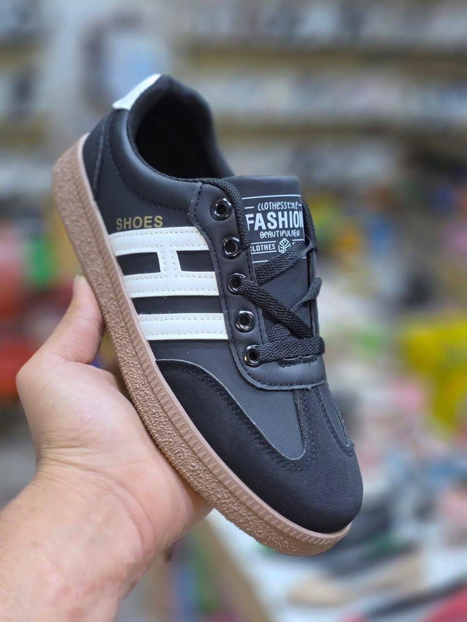 سامبا الاصلي فقط ب10 الف
قياسات من 37 الى 41


**إذا كنت صاحب هذا الإعلان وتريد حذفه لأي سبب، رجاءا أرسل رسالة إلى الدعم الفني**