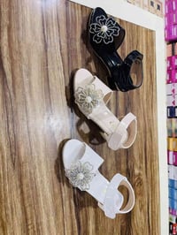 صنادل بناتي • علي العيسى • اسديرة وسطى