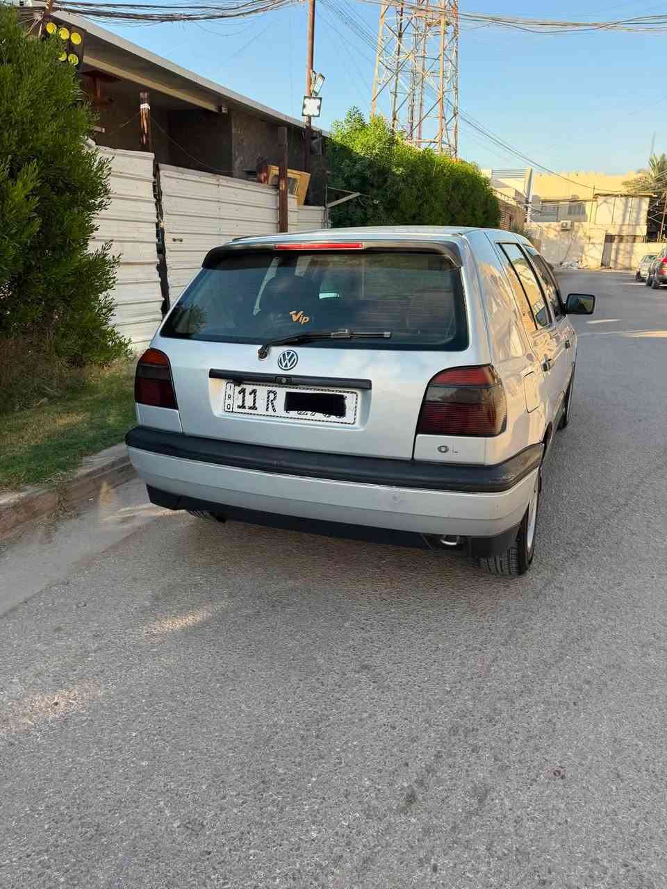 السلام عليكم كولف vw3موديل 1994 مصبوغه للجماليه جاهزه من جميع النواحي كل نقص مابيهه مثل متشوفهه السعر 55 $ فوك ال60 صايره الله شاهد 
العنوان بغداد الدوره *********** @
