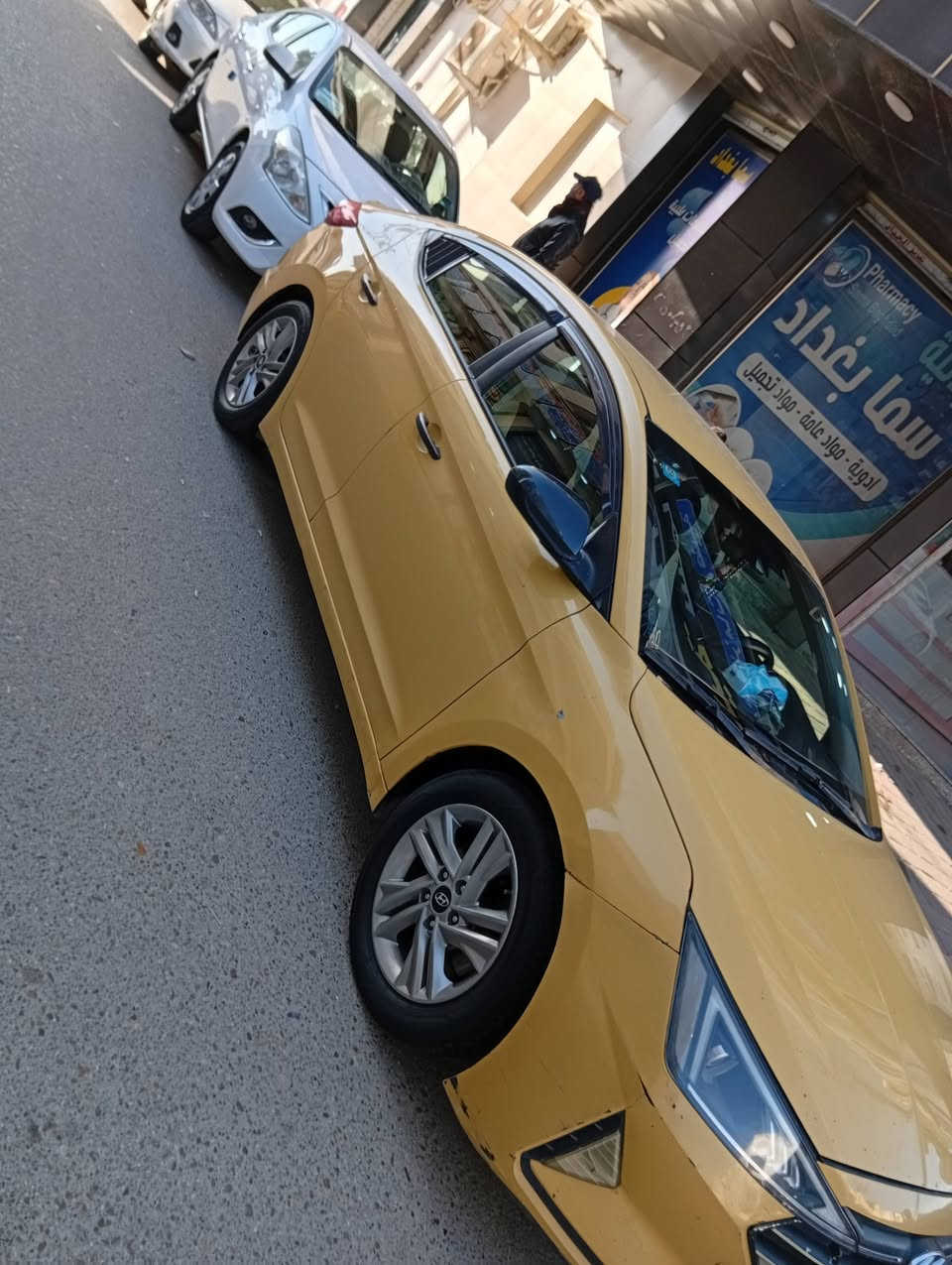 سلام عليكم للبيع النترا موديل 2020رقم بغداد بسمي السياره محرك 2000لاتنقيص ولا تبخير مفتوح قبق ولفات بس كير اي تي 6نمر مامفتوح وضع شركة سياره ماناقصها كلشي جاهزه عل اخر حبه حادثها بنيد وجاملغ مكان السياره الرمادي الشراي يتصل على رقم لئن مامتواجد عل نت*********** عارضها 133وبيها مجال
