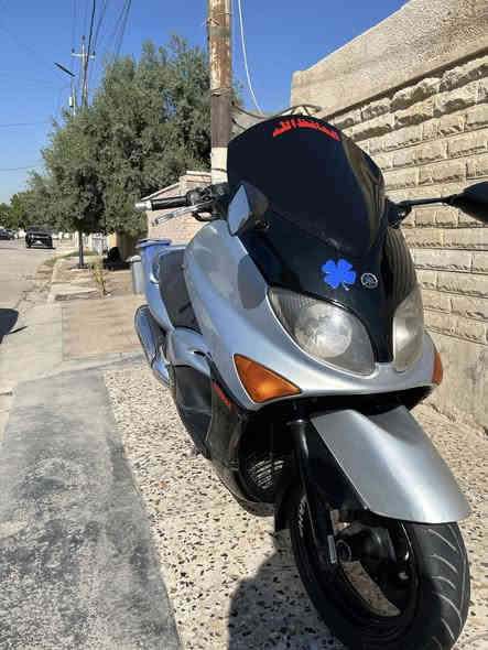 السلام عليكم تيماكس 500 موديل 2007 الدراجة كفالة عامة من كل النواحي نضافة الكفرات 85  الدراجة جديدة واحلا من الصور عليها تاير خلفي جديد ومنضومة زينون عالي ناصي الدراجة على ايدي وما افولها بس محسن شلعة ومعدل قوي جداً جيب وياك فيتر وافحص 
السعر 18 مكاني بغداد الدورة للاستفسار متوفر واتس او اتصال 
***********
