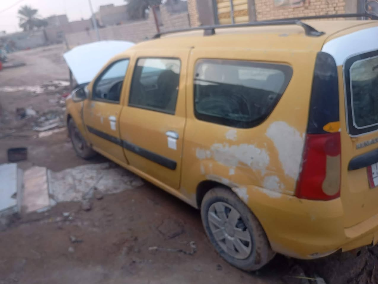 رينو مديل 2011 رقم ذي قار راعيه ماندله محرك كورله وتماتيك سعر 25 شراي ***********
