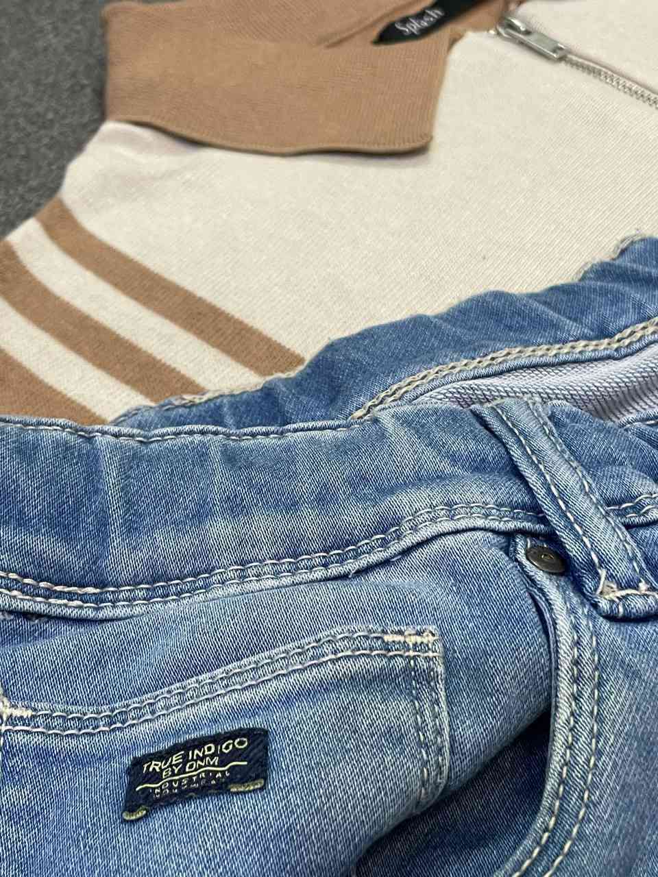 اجيبلك سيت نفس الماركة مفول سبلاش البنطرون لبسة بجامه تريد كامل أو منفصل . اكس لارج . بنطرون 36 . الخامه من توصلك شوفها عبالك صدك بيها تبريد 😉🫠


**إذا كنت صاحب هذا الإعلان وتريد حذفه لأي سبب، رجاءا أرسل رسالة إلى الدعم الفني**