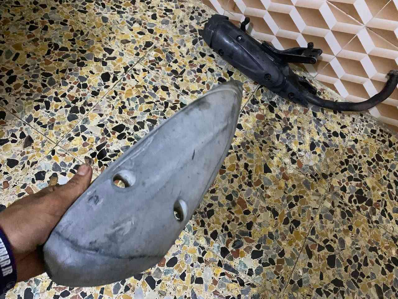 السلام عليكم صلنصه ماكس بلاديه +واقيه ملحه ثنينهن مراوس بصلنصه رياضي أي شي مكان بغداد الدوره شارع 60رقمم***********
