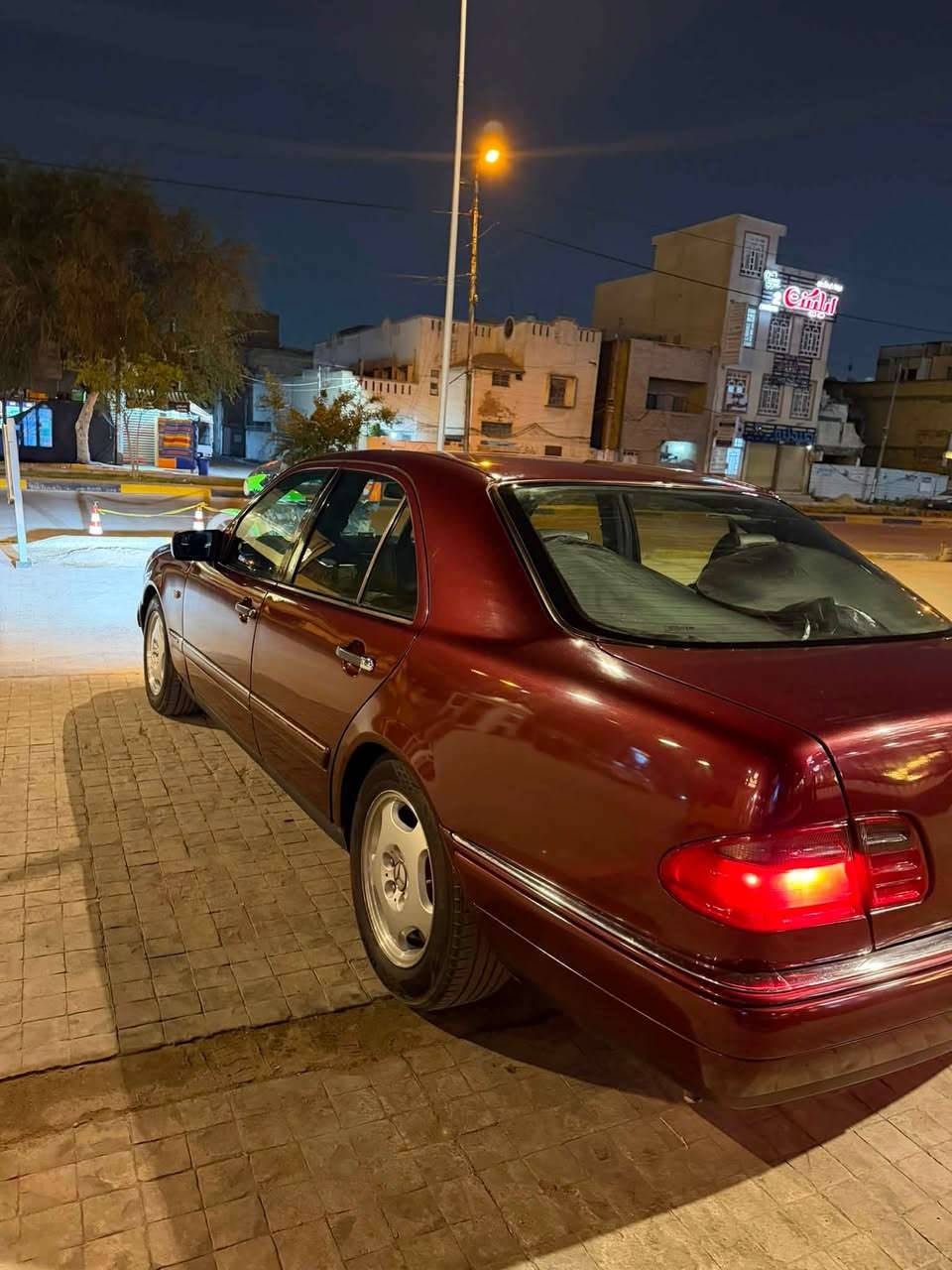 ام عيون موديل ٩٦  رقم كربلاء بأسمي العنوان بغداد
***********
