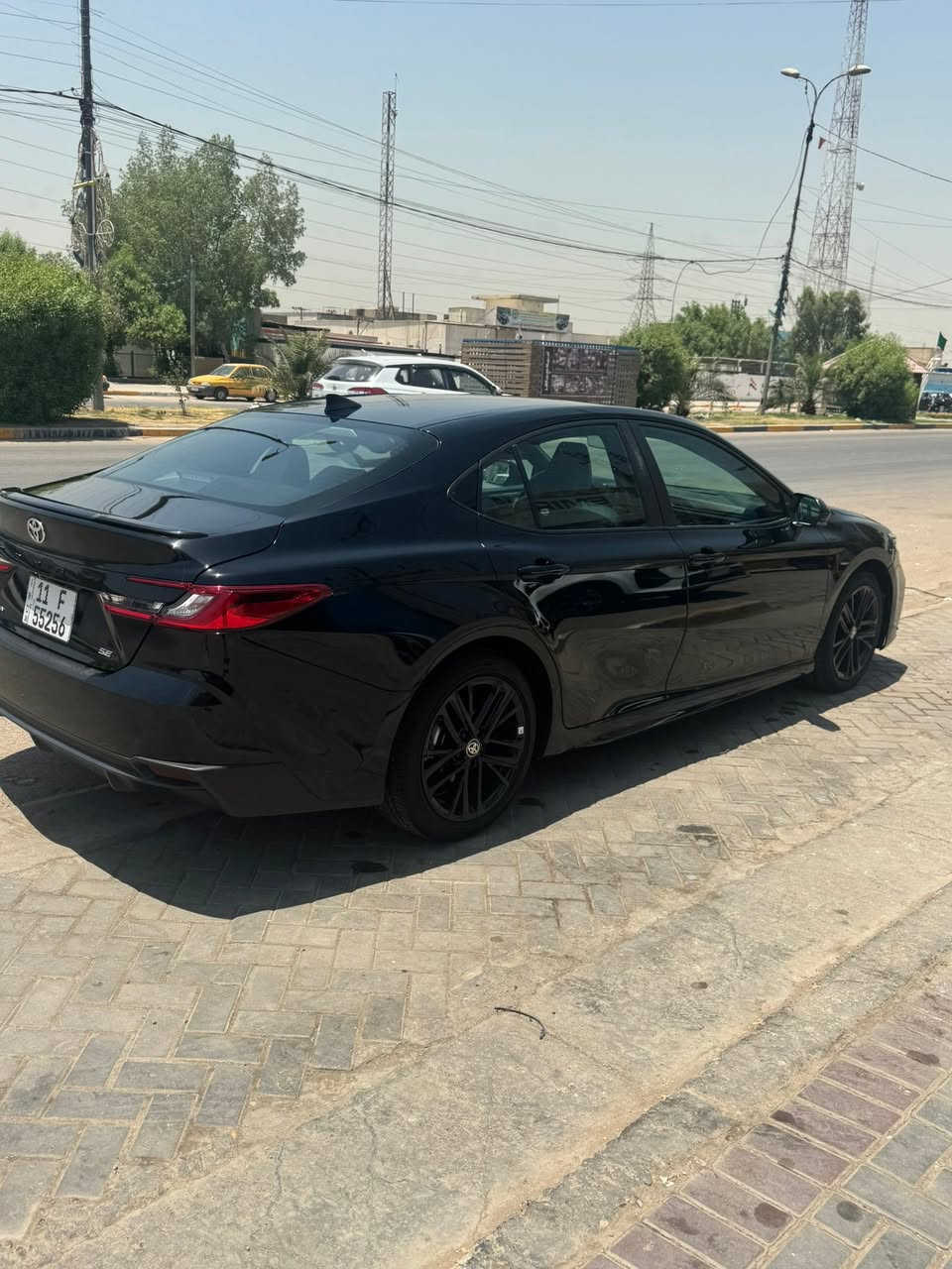 للبيع 
 كامري SE Hybrid 2025
حادث مثل ماموجود  بلصور بدون تبديل بدون صبغ 
📍 الموقع:  بغداد الدوره ابو دشير 
السعر :- علق ويجيك مباشره 
📞***********  

* ماشيه  : 15500 مايل 
فقط 
( Eco / Normal / Sport )ثلاث انضمة قياده 

* رادار أمامي+ تحديد مسار  + قياده ذاتيه + تحذير تصادم 

* حساسات النقطة العمياء بالمرايا (Blind Spot Monitor)

* مثبت سرعة ذكي+ نظام المحافظة على المسار
* كاميرا خلفية دواره  

* Apple CarPlay و Android Auto
HAND BRAKE + AUTO HOLD

* شاحن لاسلكي + منافذ شحن TYPE Cسريع 

* السيارة نظيفة جداً وحالة الوكاله وجاهزة مابيها اي نقص
الي يريد صور الحادث يراسلني خاص فقط بارد بلجاملغ والبنيد شويه
