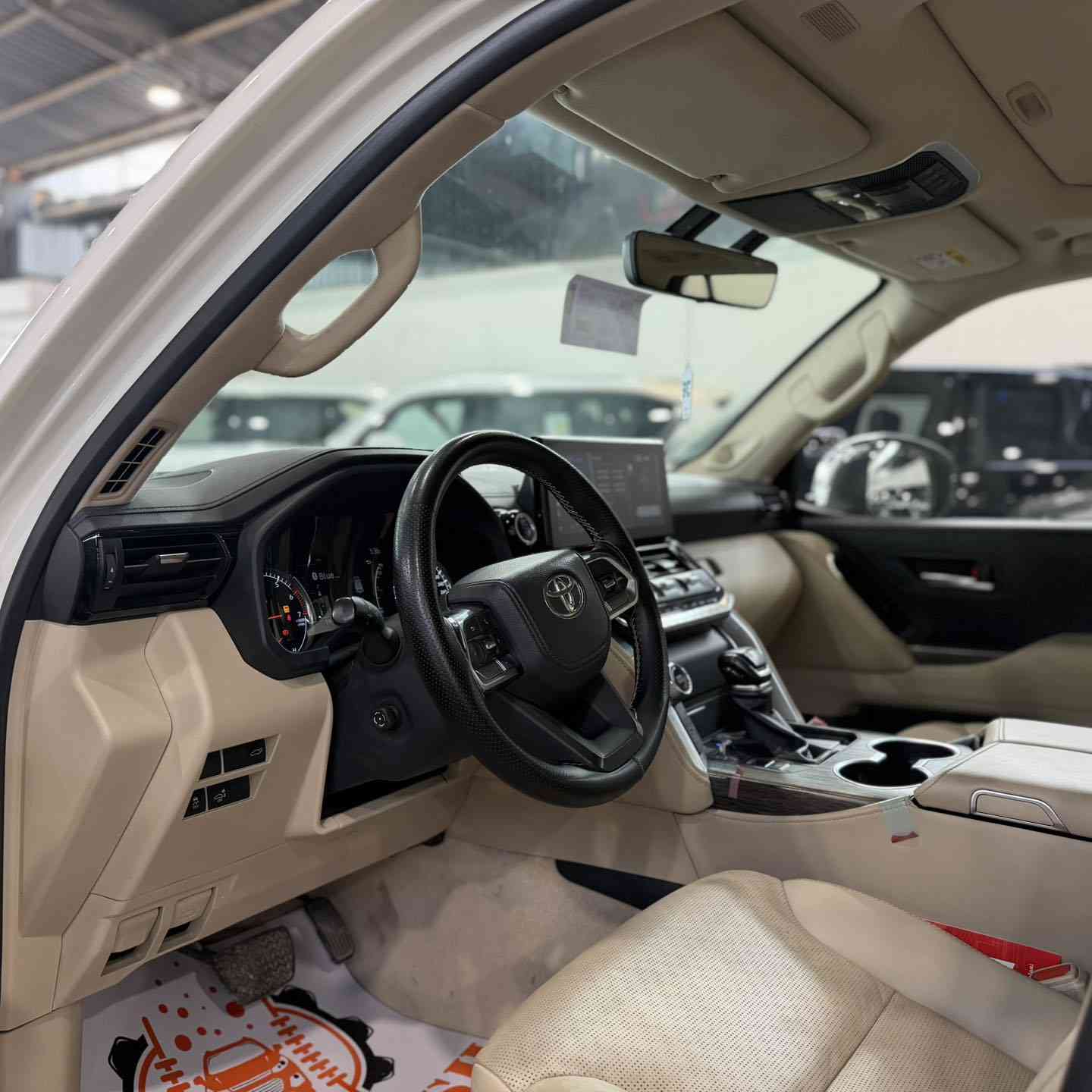 � تويوتا لاندكروزر VX 2023 – Twin Turbo | وكالة SAS
💥 محرك توربو مزدوج قوي – أداء جبار وثبات عالي
🧾 ماشية فقط 24,000 كم – نظيفة ومكفولة كفالة عامة
🔸 أربع كاميرات 360° | شاشات خلفية | ثلاجة | فتحة سقف
🔰 فئة VX = رفاهية × اعتماد × مواصفات كاملة

📍 متوفرة حالياً لدى شركة علي الشيباني لتجارة السيارات
📞 *********** -***********
📍 بغداد – الكاظمية – جكوك قرب مرور الكاظمية

🚨 اللاند اللي يجمع بين الفخامة والقوة… موجود الآن وجاهز للتمليك!
