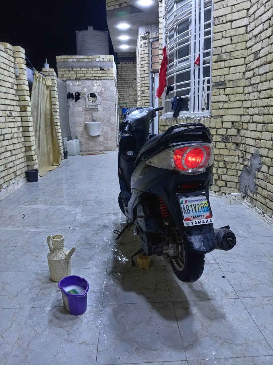 السلام عليكم اخوان بيع او مراوس.
جي فور كامكو. 
سلف هندر. كهرباىيات كلهه شغاله هورن لايت زنون عالي ناصي بگ لايت اشاير. شلعه ومعدل تايراته نضيفه للتواصل مراسله الحساب او رقمي . . ***********..
