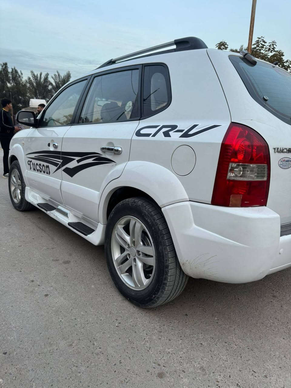 للبيع توسان
موديل 2009

محرك 2000دوش

تبريد شغال 

حداديه تايرات نظيفه فول 

كهربائيات كامله 

كشر مكفول من ظربه وصبغ 

ما عده خدوش ومكحله مبينه بل سونر 

سياره كفاله محرك وكير وحداديه 

ترايك وين ميعجبك 

مكان بغداد 

سعر 118وبيها مجال 
***********. واستاب 
***********
