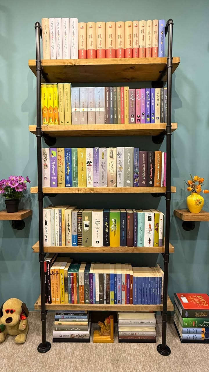 ڕەف بۆ فرۆشتن
پێنج تاکە
دووتاکیان پێنج ڕەفە
دووتاکیان شەش ڕەفە
تاکێکیان یەک ڕەفە بە درێژی
پێکهاتەکانی بۆڕی ئاسن و داری ئەسڵی پتەو
بەرگەی قورسایی زۆر دەگرێت بۆ کتێب و هەر کەل و پەلێکی تر دەبێت ٫ دەتوانیت شتی لەسەر عەرز بکەیت بۆ دوکان و پێشانگا یان هەر بابەتێکی تر
شوێن هەولێر 
گەیاندن بە خۆڕایی بۆ هەولێر
*********** أربيل, العراق
