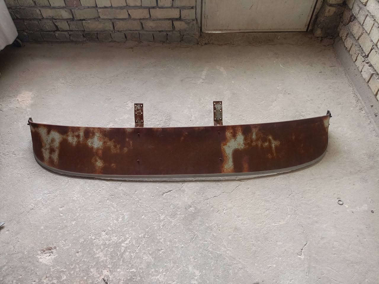 السلام عليكم شمسية مال قمارة هينو أسترالية 
السعر تلث أوراق ونص المكان بغداد
الرقم***********
