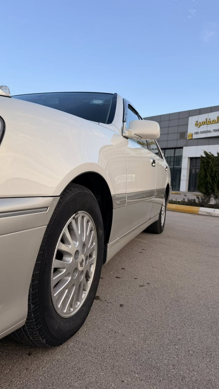 سڵاو هاوڕێیان
مە لیكە ی موس دیفۆڕی بچوك ٢٠٠٣
٢ دووگمە ی پە ردە 
پێش و دواكڕیستاڵ لۆك
داشبوڵ نە جە ف ڕە قە م یە ك 
كامل مە سرە ف كراوە 
دە عم و لێدراو بە شە رت 
تە نها ٢ پارچە ی بۆیاخی یابانە 
سە یارە كە كۆدی هە یە 
لە سلێمانیم
نرخی ٥٧ گە ڵاو مە جالێكی برایانە 
***********
***********
