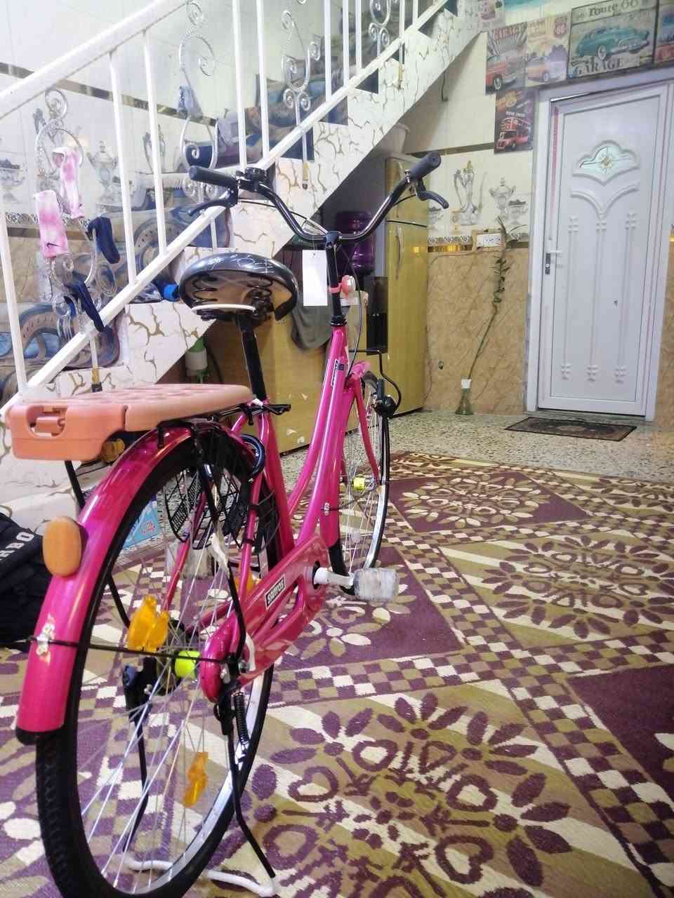 سلام عليكم بايسكل سانتوس لون وردي نادر للبيع نضافته١٠٠ /١٠٠ مكفول كفاله عامه ماناقصه شي نضيف بمعنه الكلمه  ١٥٠ وبي مجال للطيبين 💗 مكان بغداد حي اور متواجد خاص لاستفسار***********🧿
