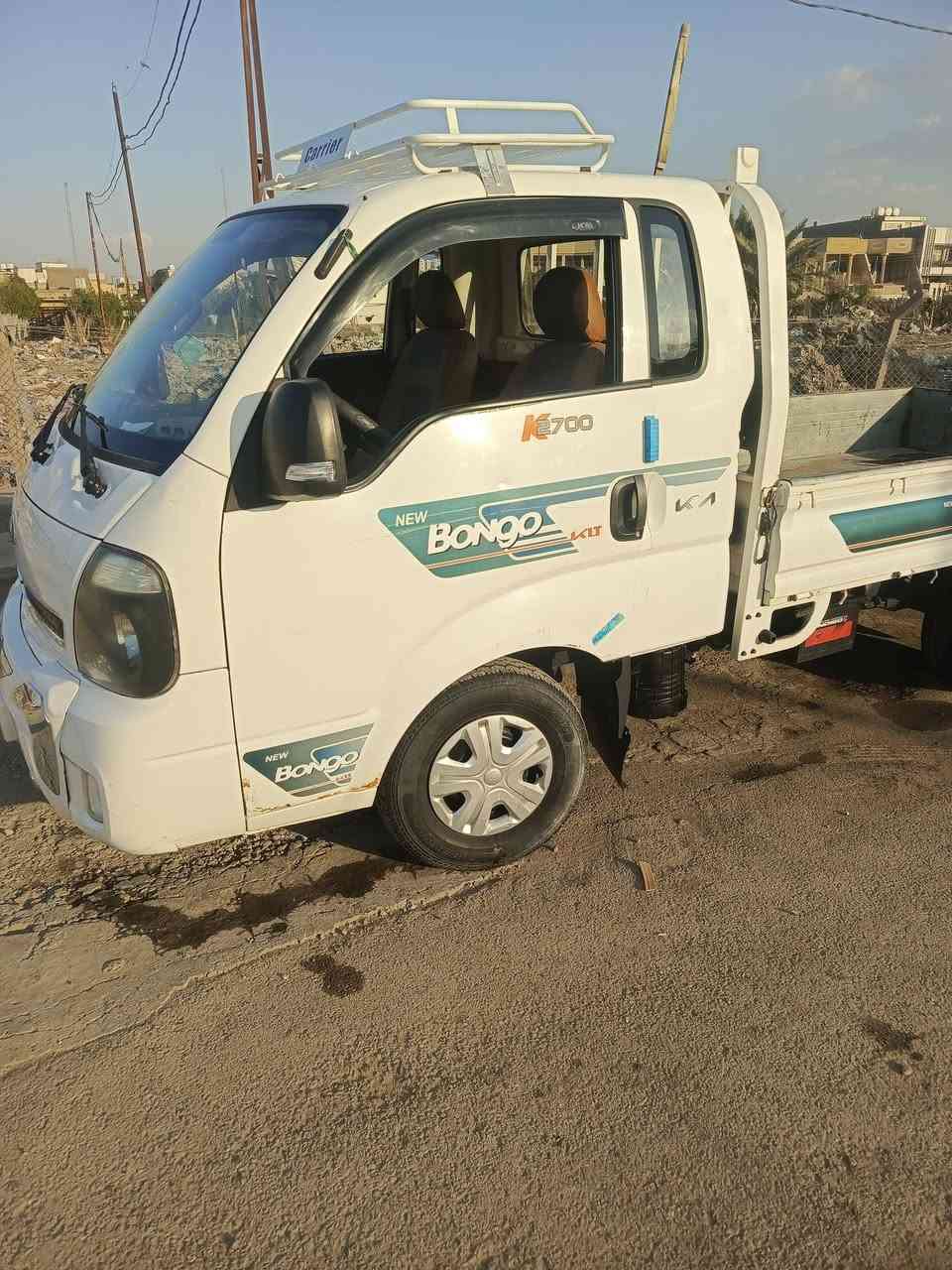 سلام عليكم كيا موديل 19 
كفاله من الضربه وصبغ 
كير مكينه اكسل شاصي رقم شاصي كفاله رقم واسط
رقم نكليزي هزه جديده 
سنويه 30
مكاني بغداد حي الامين 
السعر 123
***********
