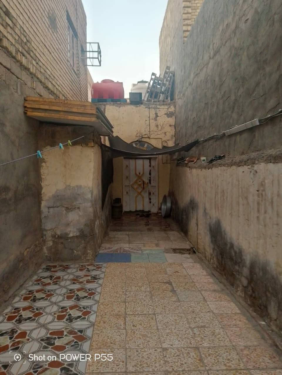 مشتمل للبيع مساحه ١٢٥ حي المعلمين الجديد شارع البطاقه الوطنيه يحتوي على صاله +ديوانية +مطبخ+غرفه* ب110 وبي مجال  للتواصل على الرقم ***********
