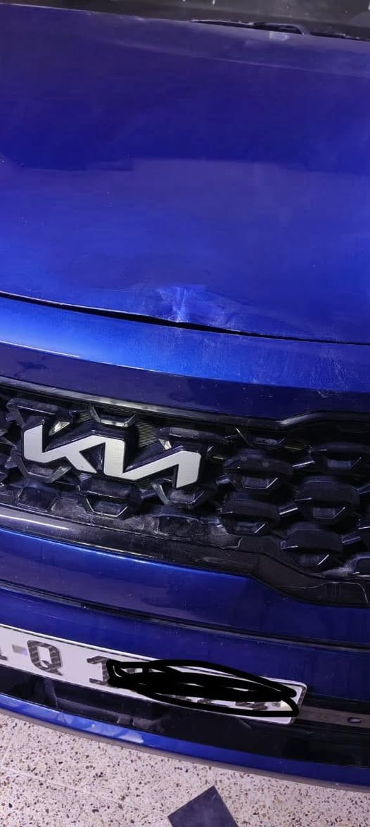 سلام عليكم كيا سورنتو 2023
لون نيلي ، ماشية 30 الف كيلو فول مواصفات عدا فتحة .
حادث  ضربة خفيفة من بنيد الامام دون تصليح غير موثرة. مثل ما موضح في الصورة
7 راكب ، رقم بغداد جديد باسمي
مكان : بغداد ، زيونة
سعر 263 ورقة
تواصل ***********
