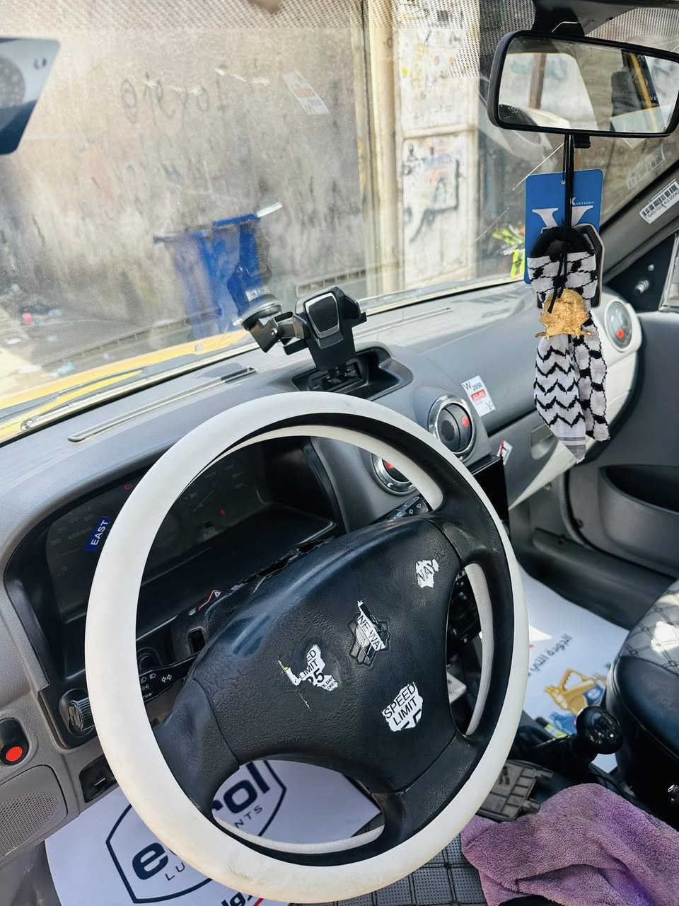 السلام عليكم سياره موديل 12(بسمي السياره هزه غرامات هيئه كلهن  مصفرات تحويل شوكت ميعجبك سياره كلشي مابيهه سنويه ل28تجي صدرهه امامي خلفي كله جديد تددفئه تبريد كله شغال كهربائيات كلهن شغاله سنتر لوك جهاز انذار بيهه شاشه سستم صوت شادلهه كامله مكاني بغداد قرب بسمايه فلكه سلمان باك. السعر 32وبيهه الخاص مفتوح وبلخير عله ياخذهه


**إذا كنت صاحب هذا الإعلان وتريد حذفه لأي سبب، رجاءا أرسل رسالة إلى الدعم الفني**