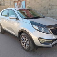 كيا سبورتج 2016  وارد امريكي بيها قطعتين تبديل نفس اللون الابواب عكس ا...