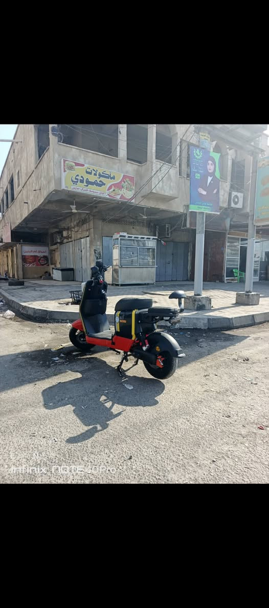 السلام عليكم
دراجه آر ١١ البيع أو مراوس 
مواصفاته
بطاريات ٥ ٣٢امبير اوياه اسويج أو بصمتين أو شاحنه أو امرايات أو سله أو كفات 
للاستفسار رقم واتساب ***********
