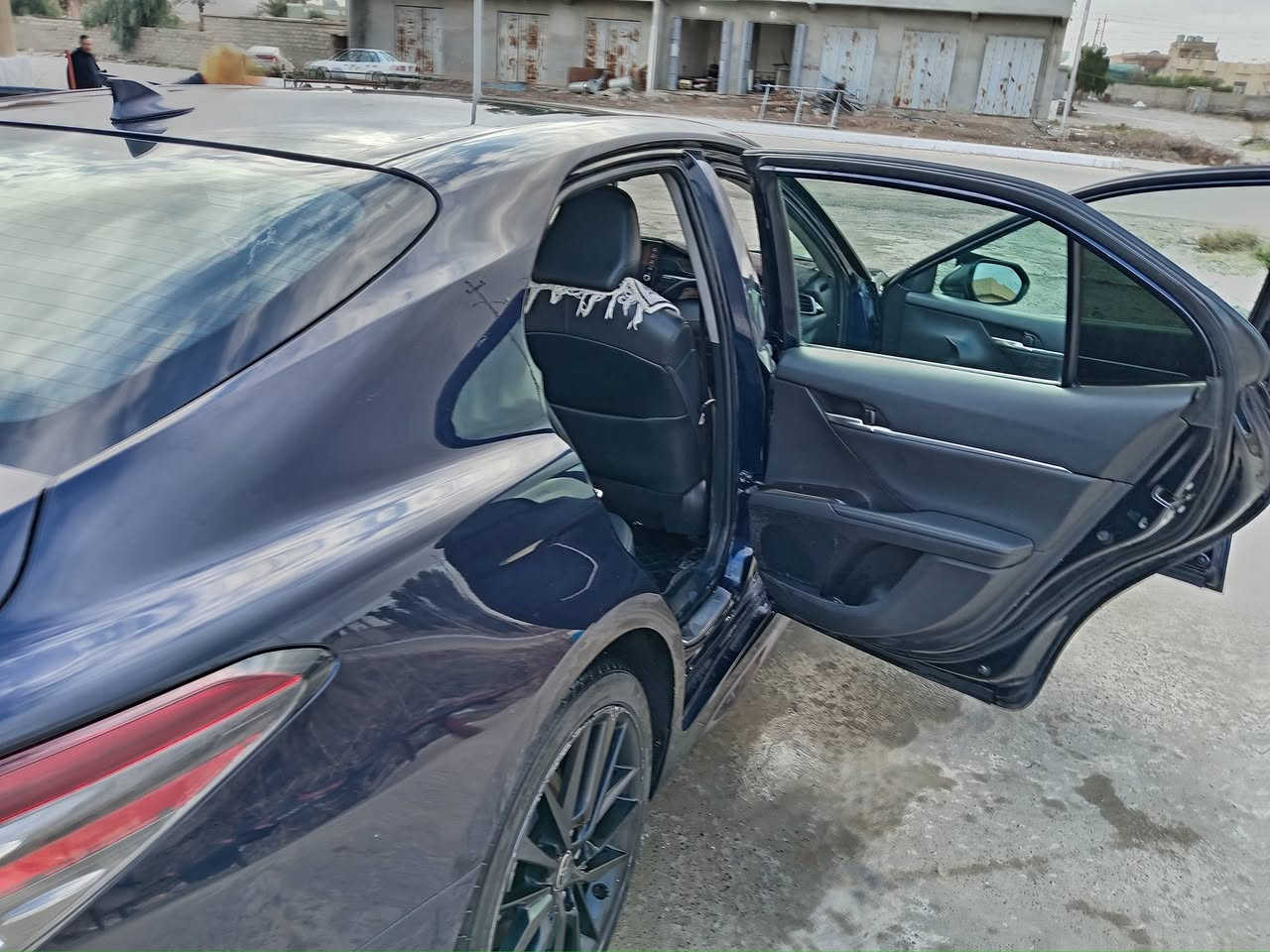 السلام عليكم
للبيع‼️‼️‼️
 كامري موديل 2022 xse فول مواصفات ماعده بانوراما
ضرر جاملغ وبونيد
رقم شمالي اربيل
ضرر السياره موجود بالصور
السعر /195 وبيها مجال
 البيع نقد فقط
أعتذر بالدين والمده 
رقم الهاتف /***********
