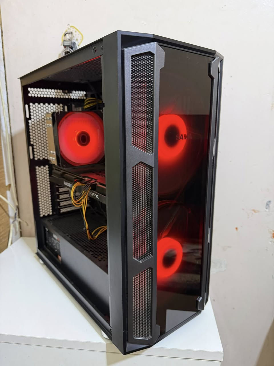 تحية طيبة اصدقائي (( فقط كيس للبيع ))
التجميعة نضيفة وحرارة قطعها ملوزه المواصفات 👇🏻

cpu i5 12400f
gpu RX 6700xt XFX 3fan
ram 16 2x8 3200 bullet
m.b h610m Colorful
nvme m.2 512 Bullet
pus 600w
Case sama argb

مكاني بصرة ومتوفر توصيل السعر 985 الف


**إذا كنت صاحب هذا الإعلان وتريد حذفه لأي سبب، رجاءا أرسل رسالة إلى الدعم الفني**