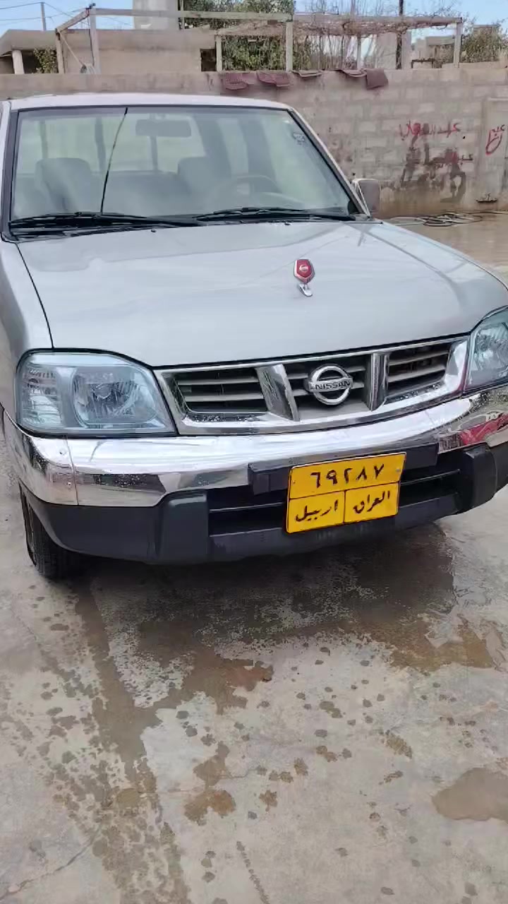 السلام وعليكم  بيكم نيسان موديل 2009 للبيع سياره مكفوله من الصبغ بيه مكانين بارد واضح بل تصوير السعر 125🌹🌹🌹🌹🌹***********
