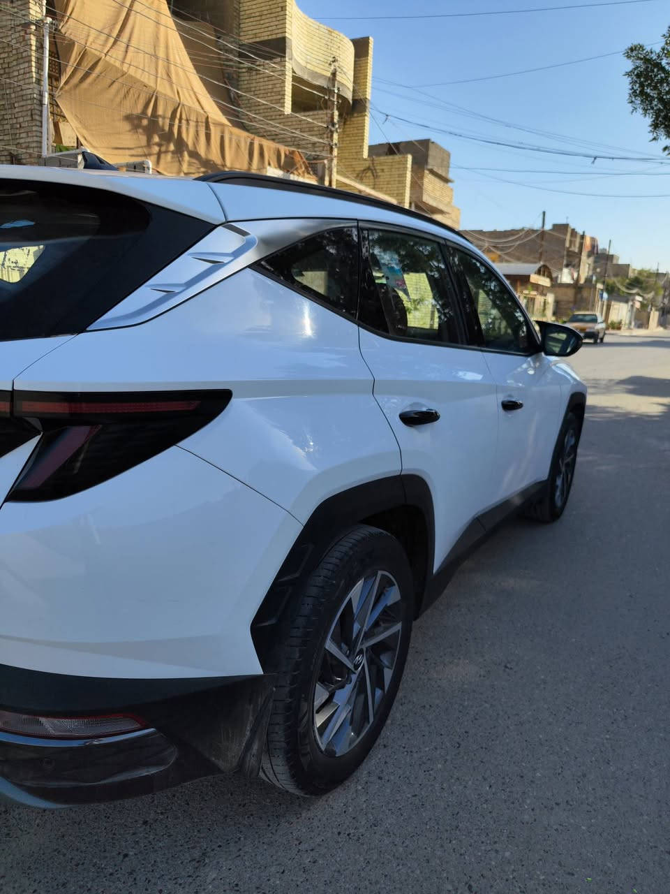 السلام عليكم توسان خليجي موديل 2024 رقم بغداد نكليزي بسمي 
مواصفات بصمه  /حساس أمامي خلفي /تشغيل عن بعد /كراسي كهرباء/نضام ترحيبي

مري شفط /

السياره  ماشيا 41 الف

(السياره مبدل بيها باب السايق بلادي +الجنطه الخلفيه بلادي بدون صبغ +القماره بيها رصعات بصيطه جدآ معدله بجهاز DVR أثر صعود  طفل)

صور السونار مرفقه داخل المنشور مع تفاصيل كامله 
السعر 198

عنواني بغداد حي أور 

,***********
