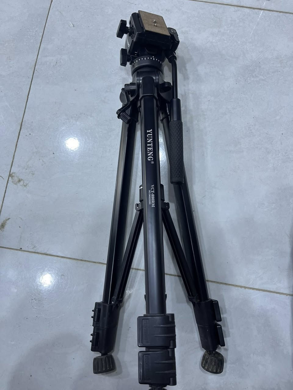 كامره نيكون 7200
كامره كلش نضيفه ستخدام شخصي
كامله مابيها اي نقص 
معا عدسه رياضيه70/300
بطاريات 2
شاحنه 
جنطه
جيلاتين 2
بلاجكتور معا بطاريات عدد 2
+
رونين WEEBILLمانع هتزار جديد ابيعك مستخدم كلش نضيف
+
ستاند ثلاثي مستخدم كلش قليل
+
استاند احادي
 
كامره مال كلش مرتبه ونضيفه
أبيع كل شقله بوحدها
للاستفسار ***********
مكاني بابل حله جبله
